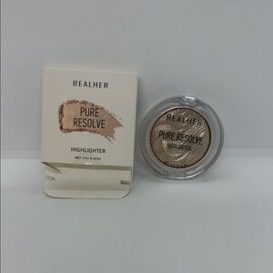 RealHer Pure Resolve Highlighter in Shimmering Beige